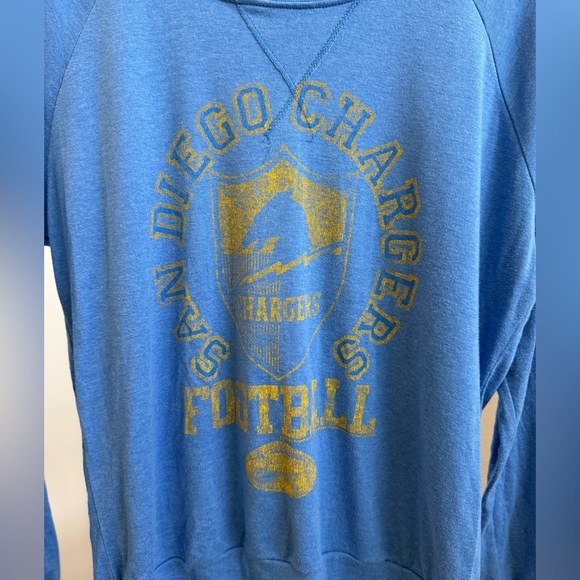 Junk Food San Diego Chargers Blue Sweatshirt tee size M - Picture 2 of 4